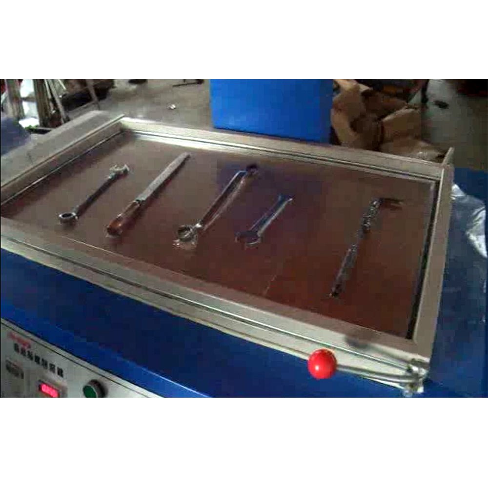 Semi-Automatic Skin Vacuum Packaging Machine Max. Card Size 18" x 24" - CECLE Machine