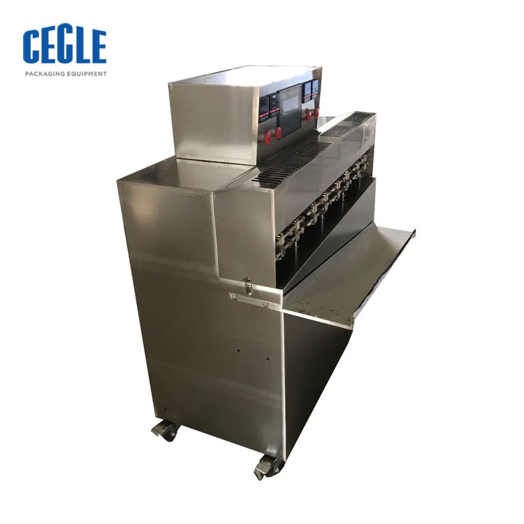 China pouch plastic bag filling and sealing machine with eight outlets for liquid, paste, jelly,yogurt - CECLE Machine